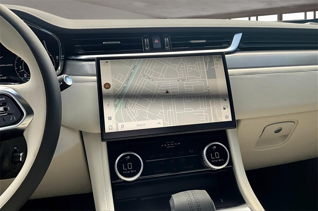 2026 Jaguar F-PACE P400 R-Dynamic S photo 6