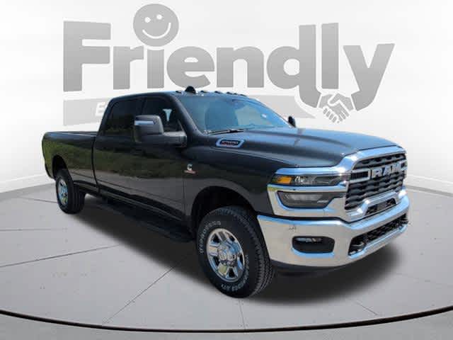 2025 Ram 2500 Tradesman photo 3