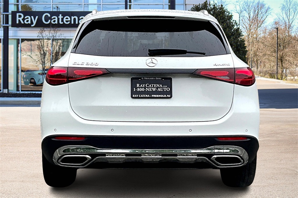 2025 Mercedes Benz GLC 300 4MATIC photo 4