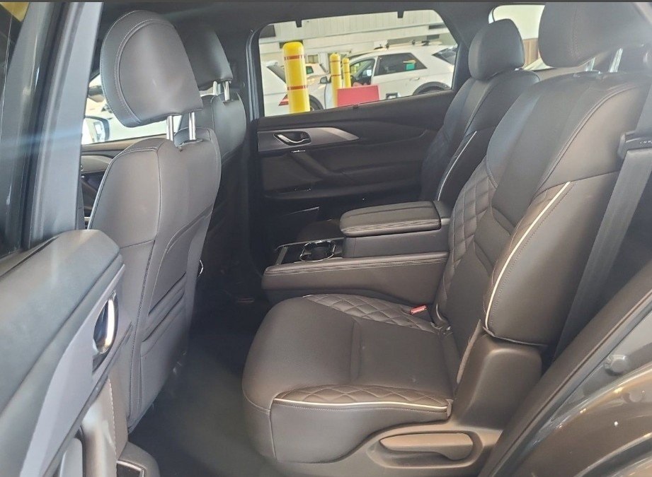 2021 Mazda CX-9 Signature photo 9