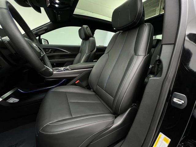 2024 Cadillac Lyriq Sport photo 22