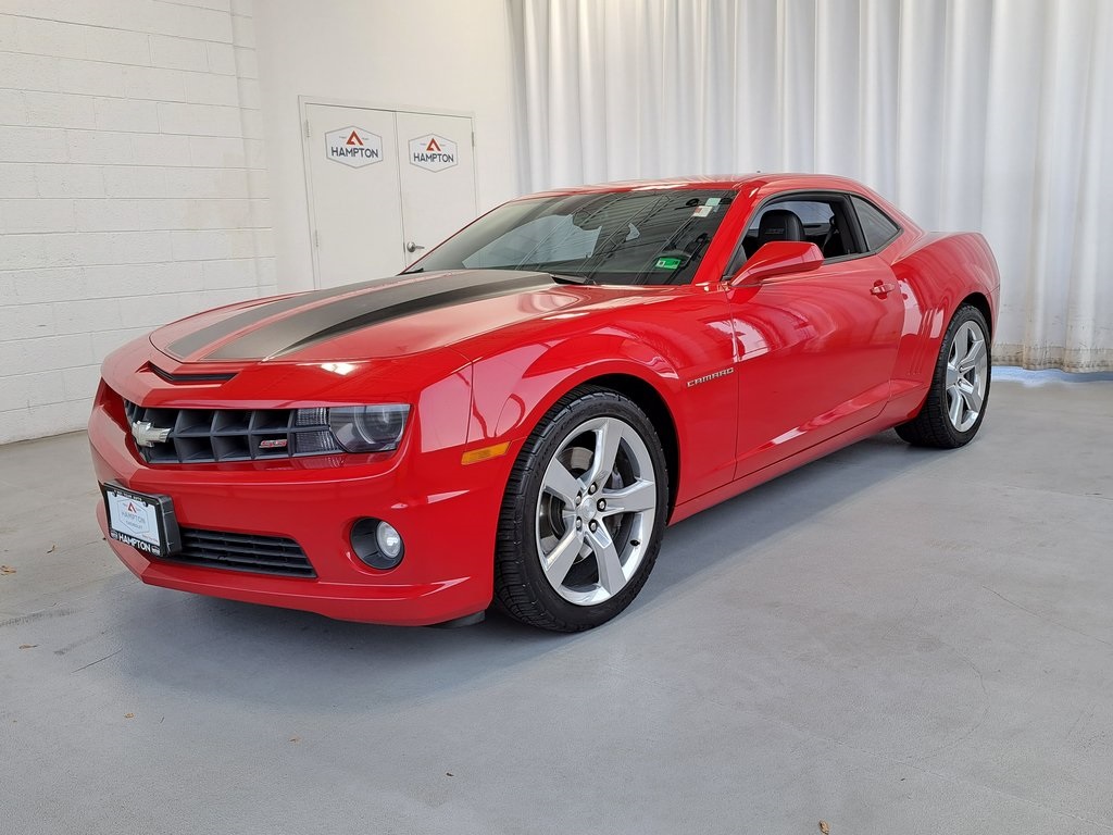 2011 Chevrolet Camaro SS photo 2
