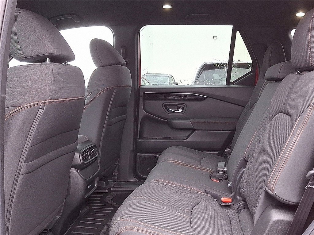 2025 Honda Pilot Sport photo 6