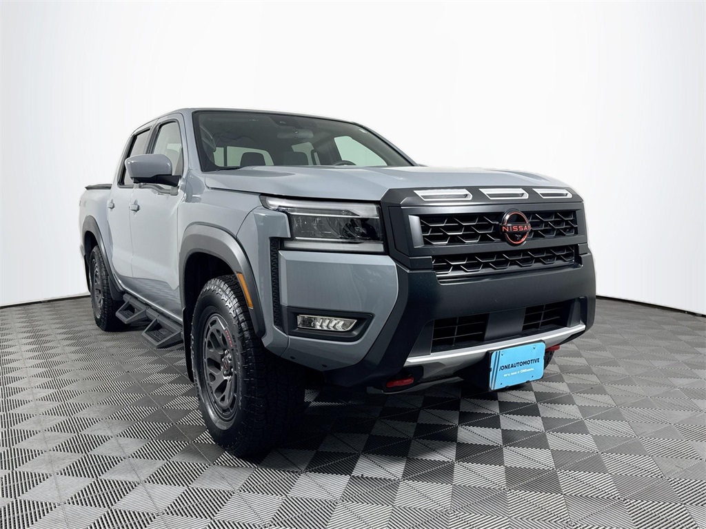 2025 Nissan Frontier PRO-4X photo 4