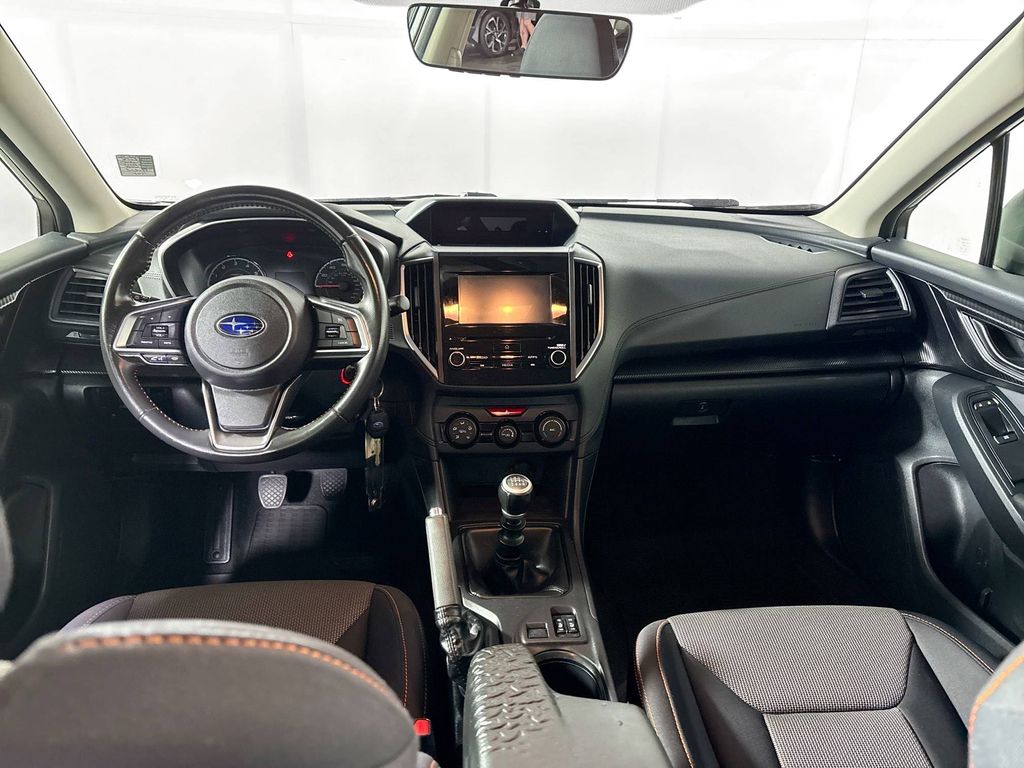 2019 Subaru Crosstrek 2.0i Premium photo 12