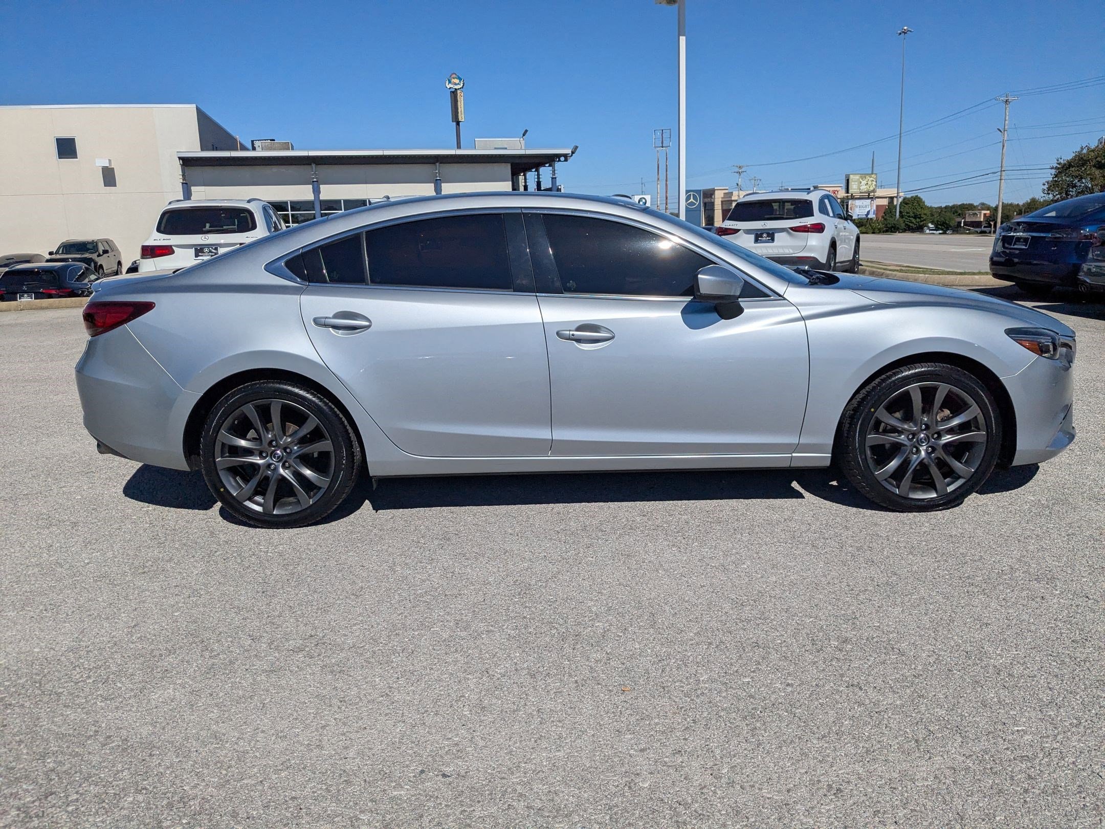 2017 Mazda Mazda6 Grand Touring photo 4