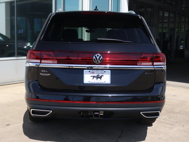 2025 Volkswagen Atlas SEL photo 25