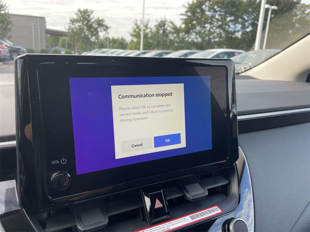 2025 Toyota Corolla LE photo 26