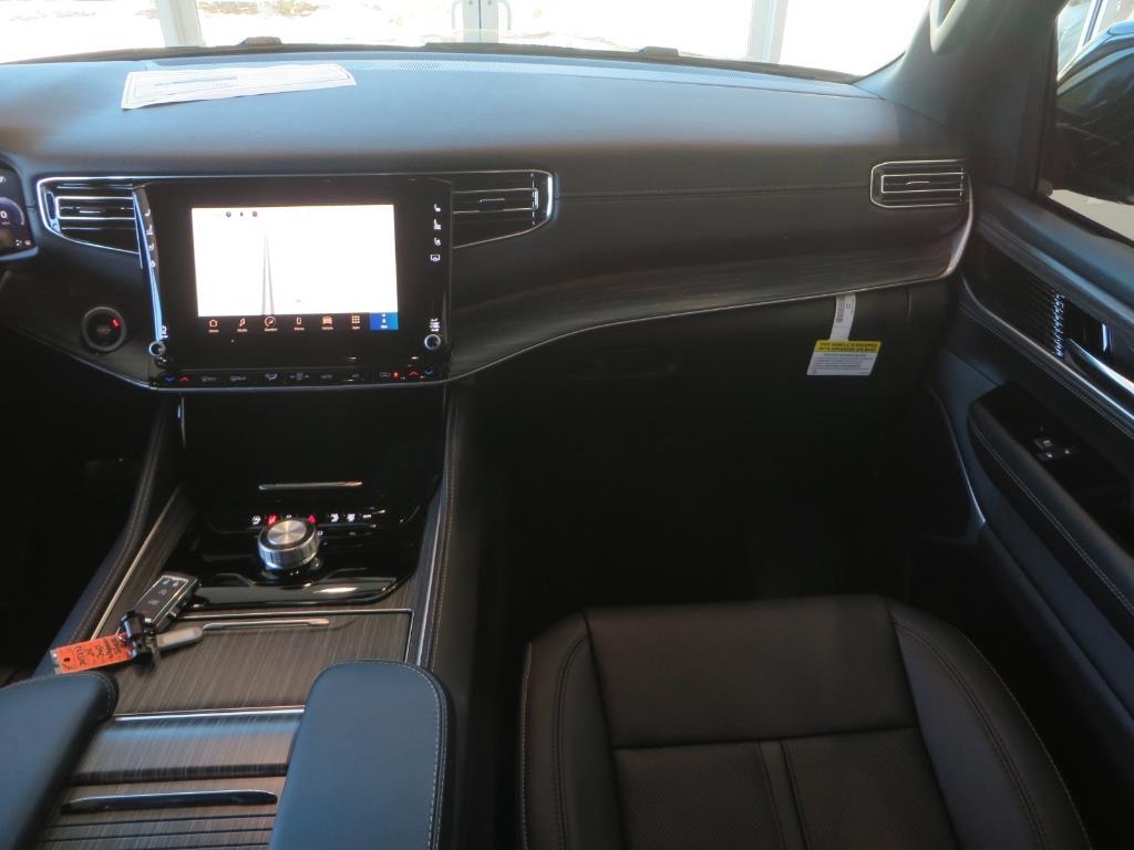 2024 Jeep Wagoneer Series II photo 10