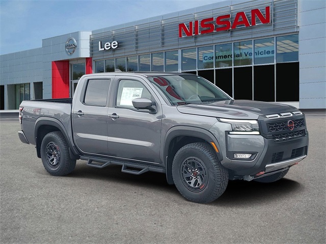 2026 Nissan Frontier PRO-4X's photo