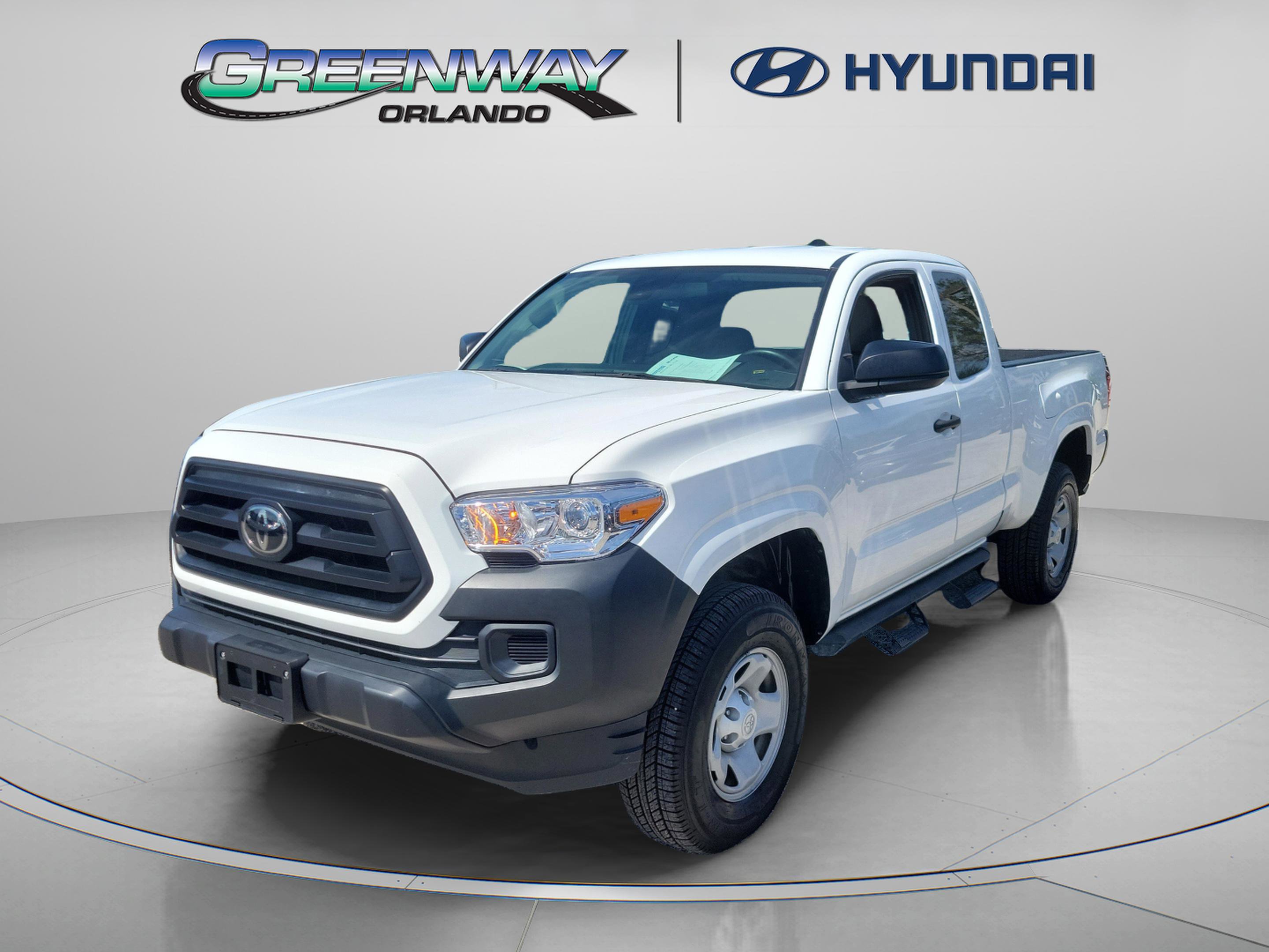 2022 Toyota Tacoma SR5 photo 2