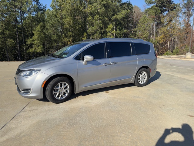 Used 2020 Chrysler Pacifica Touring L with VIN 2C4RC1BG6LR125139 for sale in Irmo, SC