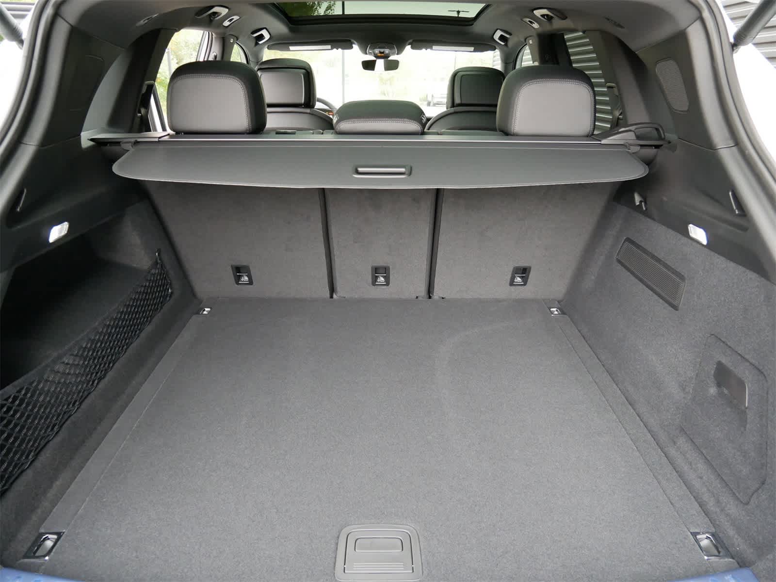 2026 Porsche Cayenne photo 7