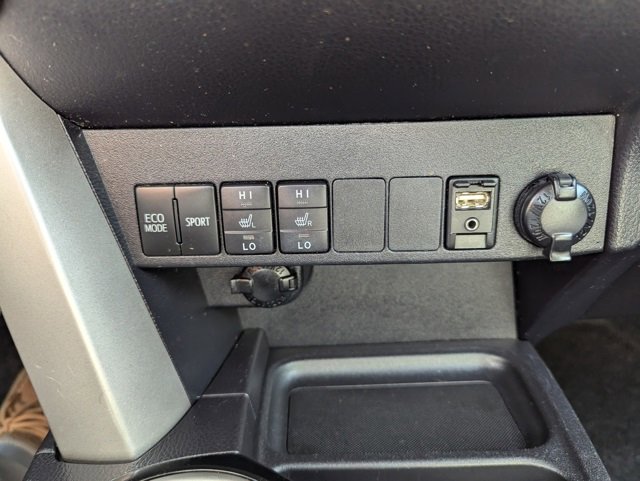 2017 Toyota RAV4 Limited SE Platinum photo 15
