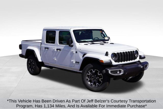 2025 Jeep Gladiator Sport S's photo