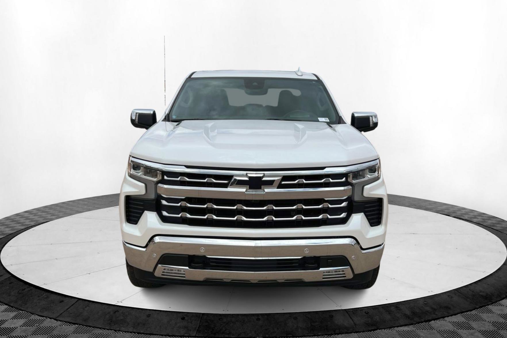 2023 Chevrolet Silverado 1500 LTZ photo 8
