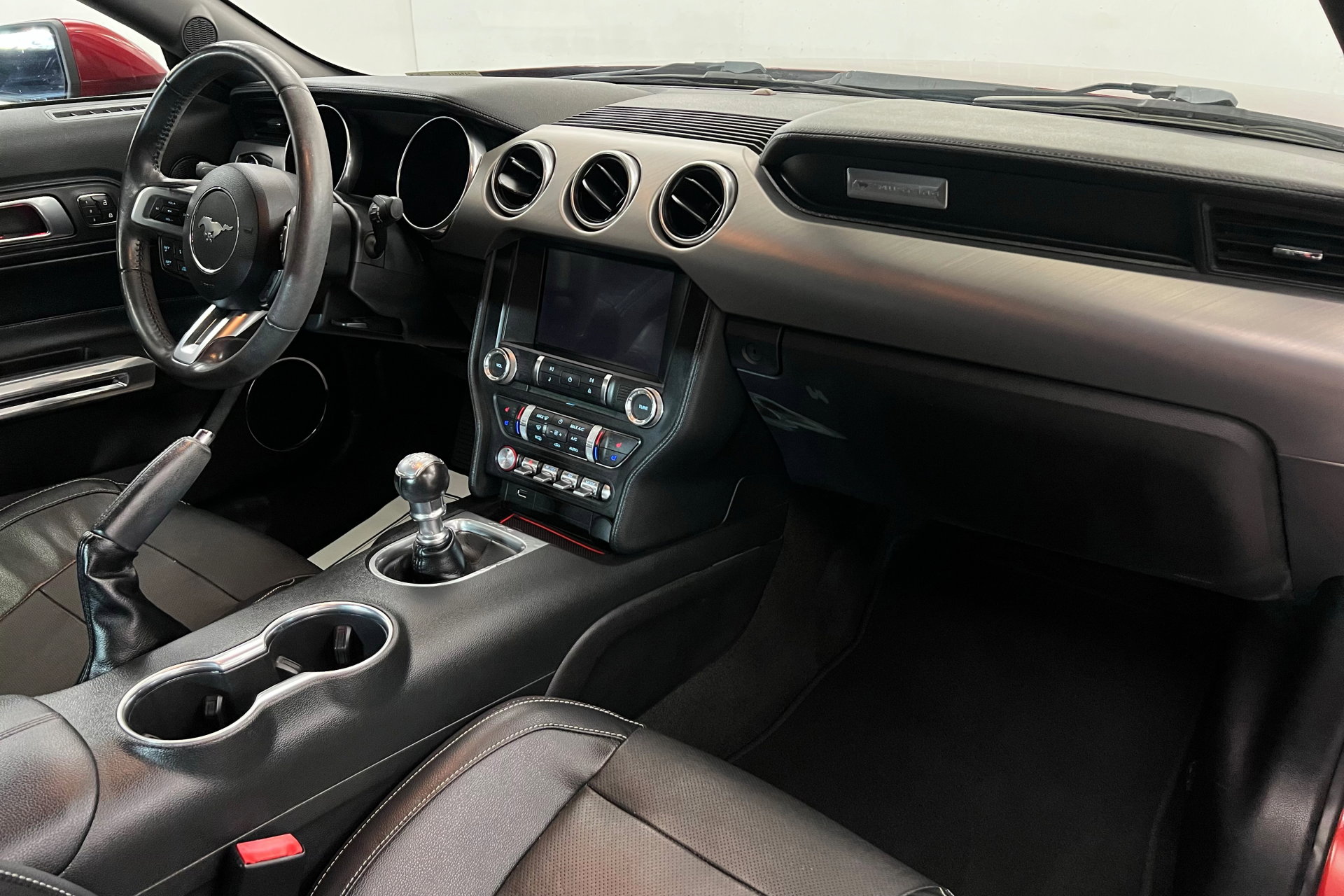 2018 Ford Mustang GT Premium photo 19