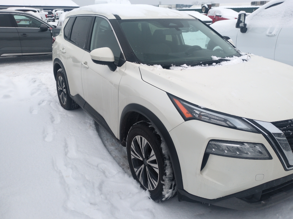 2023 Nissan Rogue SV photo 2