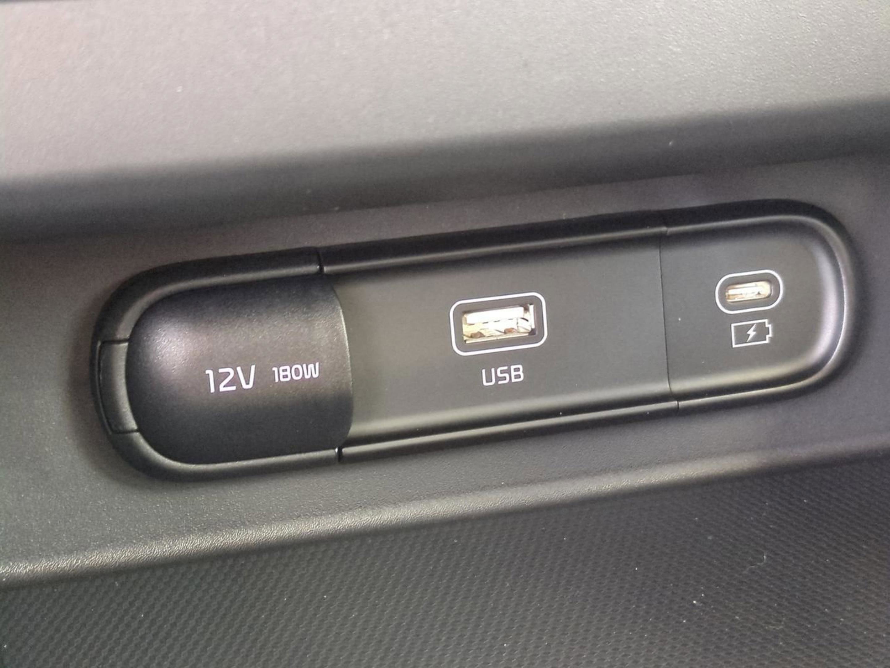 2026 Kia Seltos EX photo 22