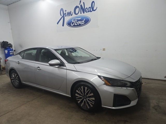 2023 Nissan Altima SV