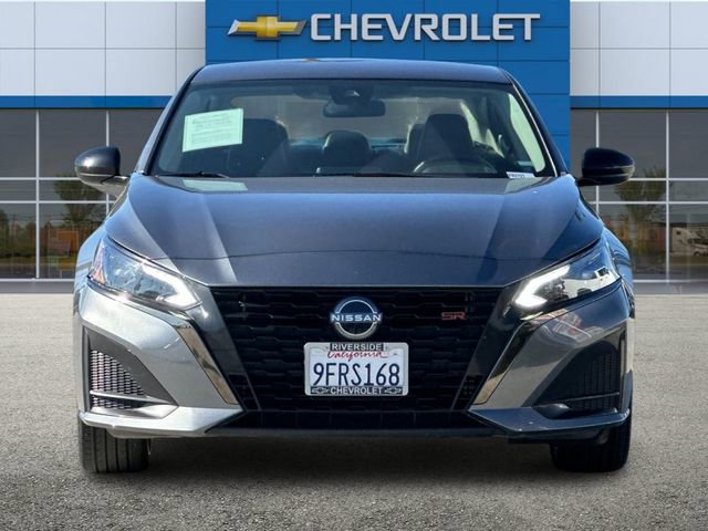 2023 Nissan Altima 2.5 SR photo 9