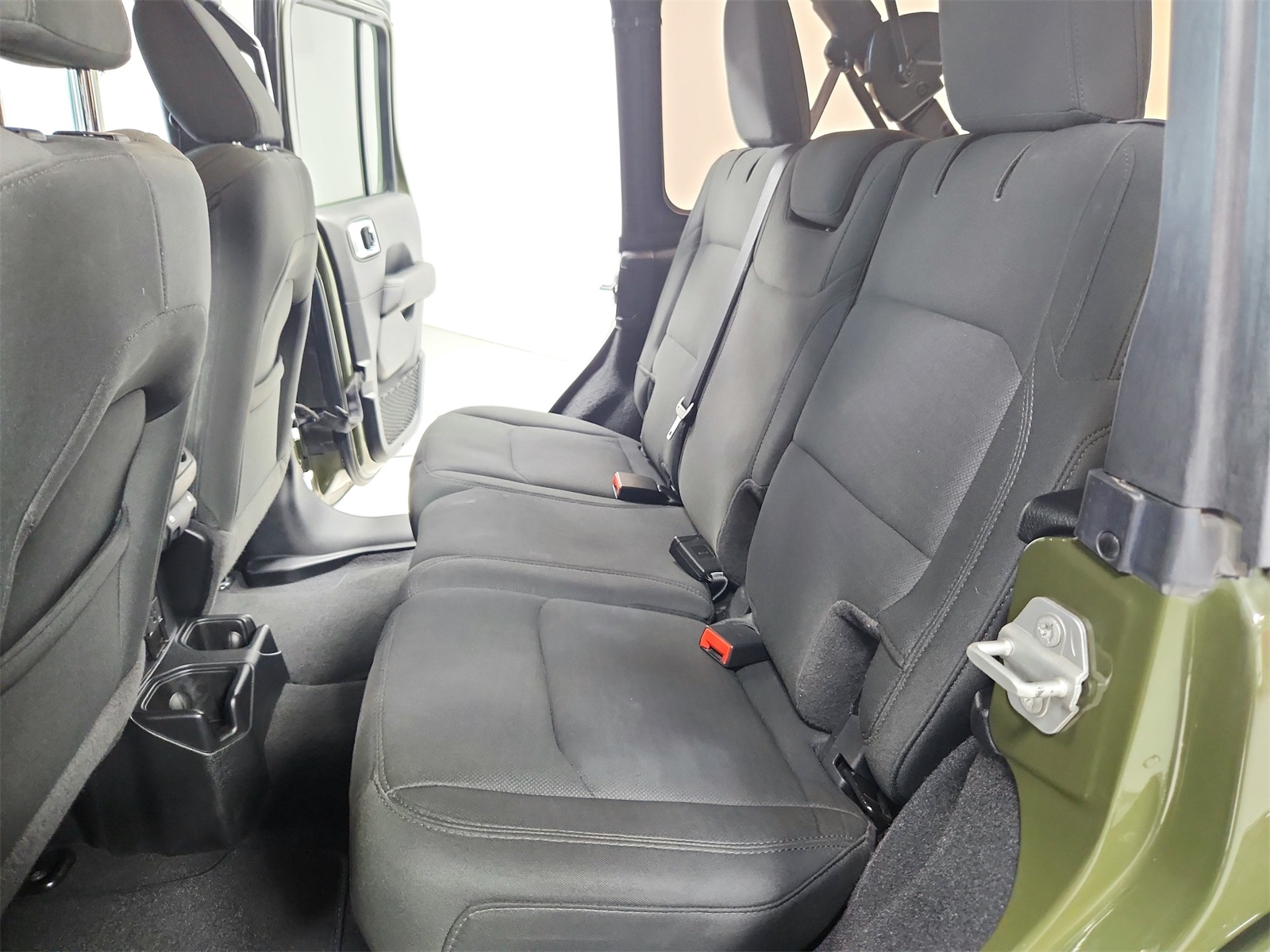 2021 Jeep Wrangler Unlimited Sahara photo 30