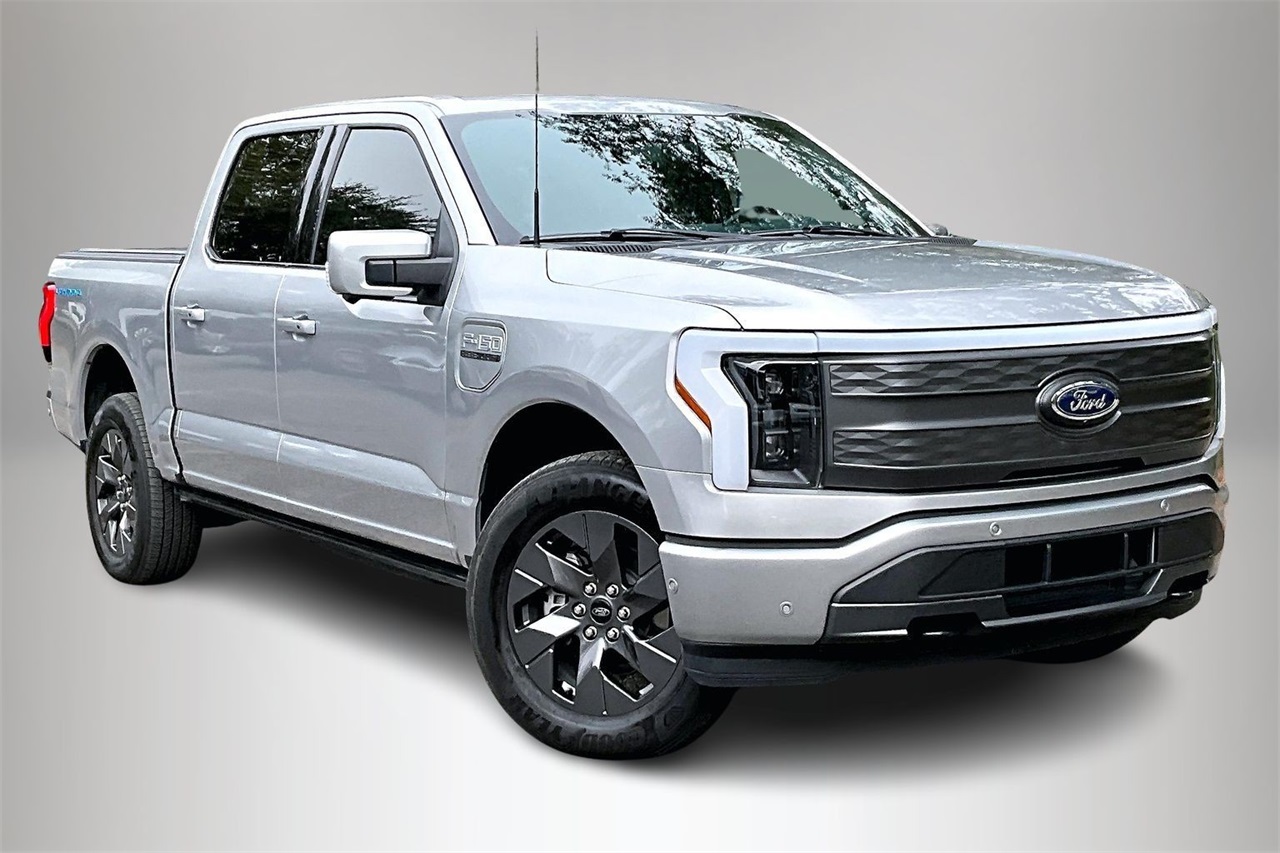 Used 2023 Ford F-150 Lightning Lariat with VIN 1FT6W1EV0PWG55558 for sale in Fort Walton Beach, FL