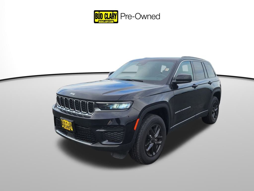 2024 Jeep Grand Cherokee Laredo's photo