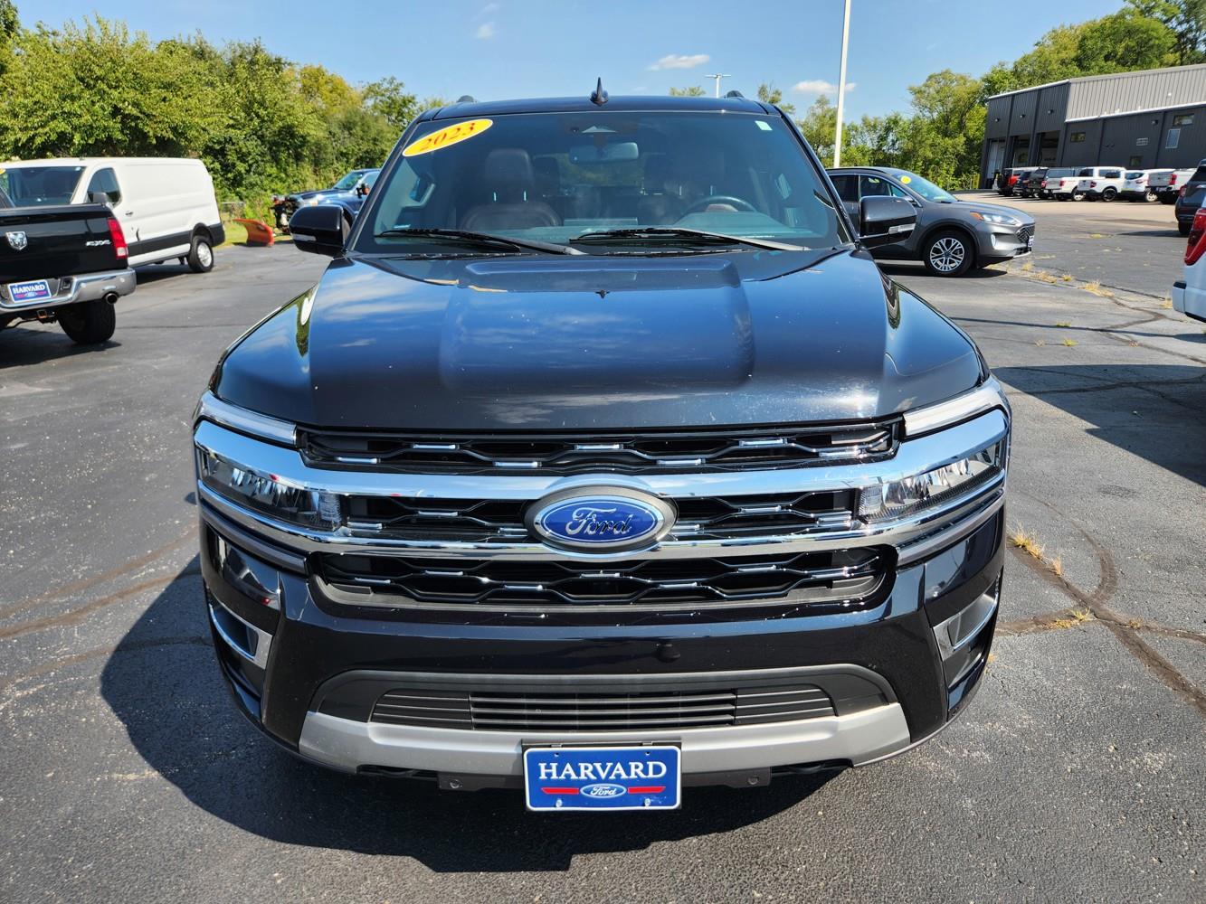 2023 Ford Expedition Limited photo 2