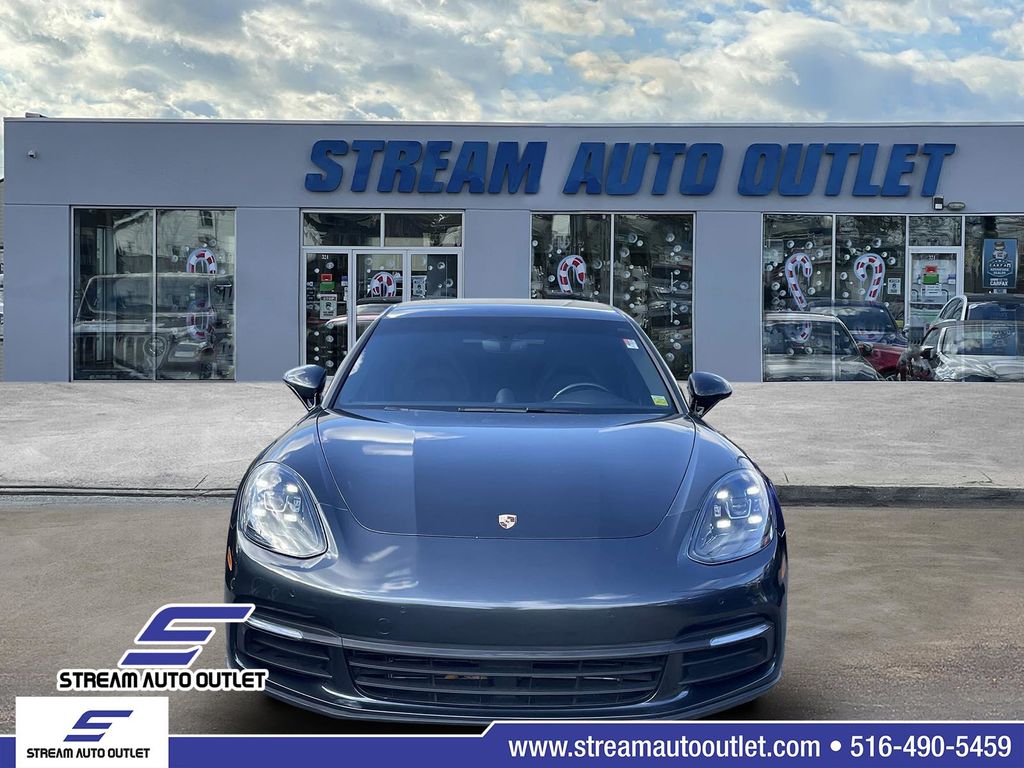 Used 2018 Gray Porsche 4 image 3