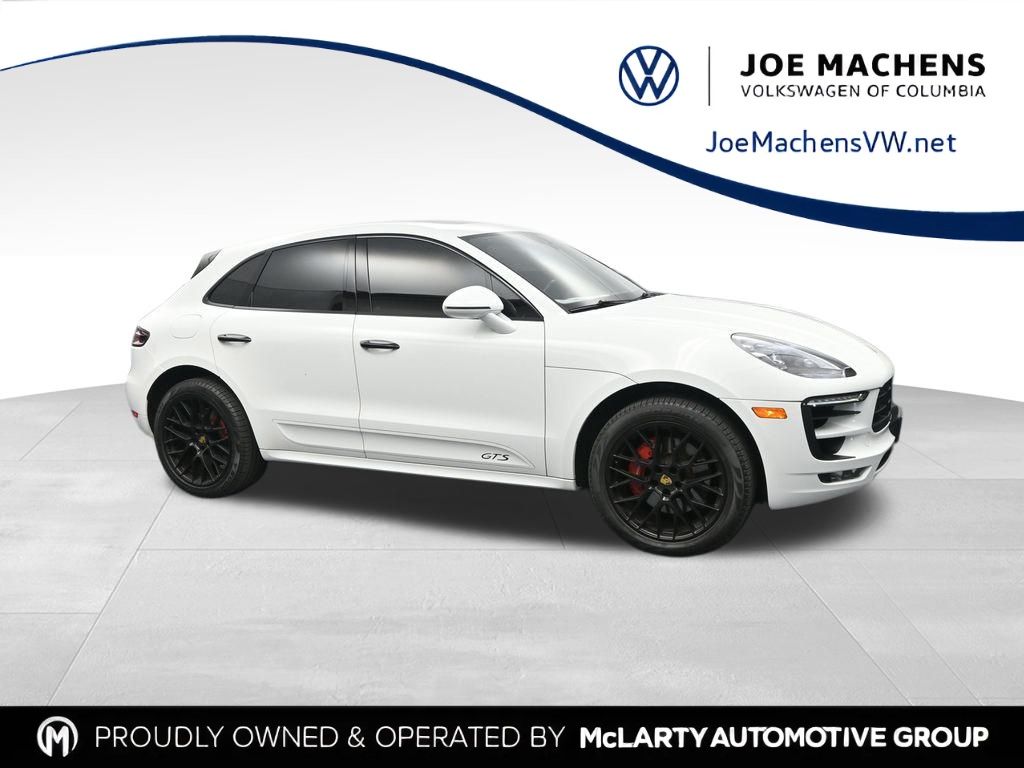 2017 Porsche Macan