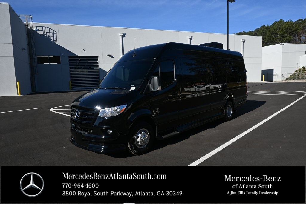 2024 Mercedes-Benz Sprinter Cargo Van Base's photo