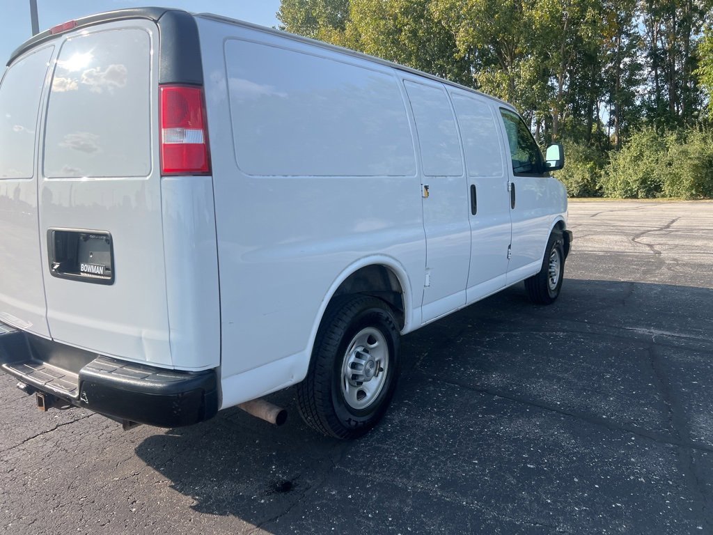 2019 Chevrolet Express 2500 Work Van Cargo photo 2