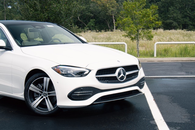 2025 Mercedes Benz C 300 photo 2