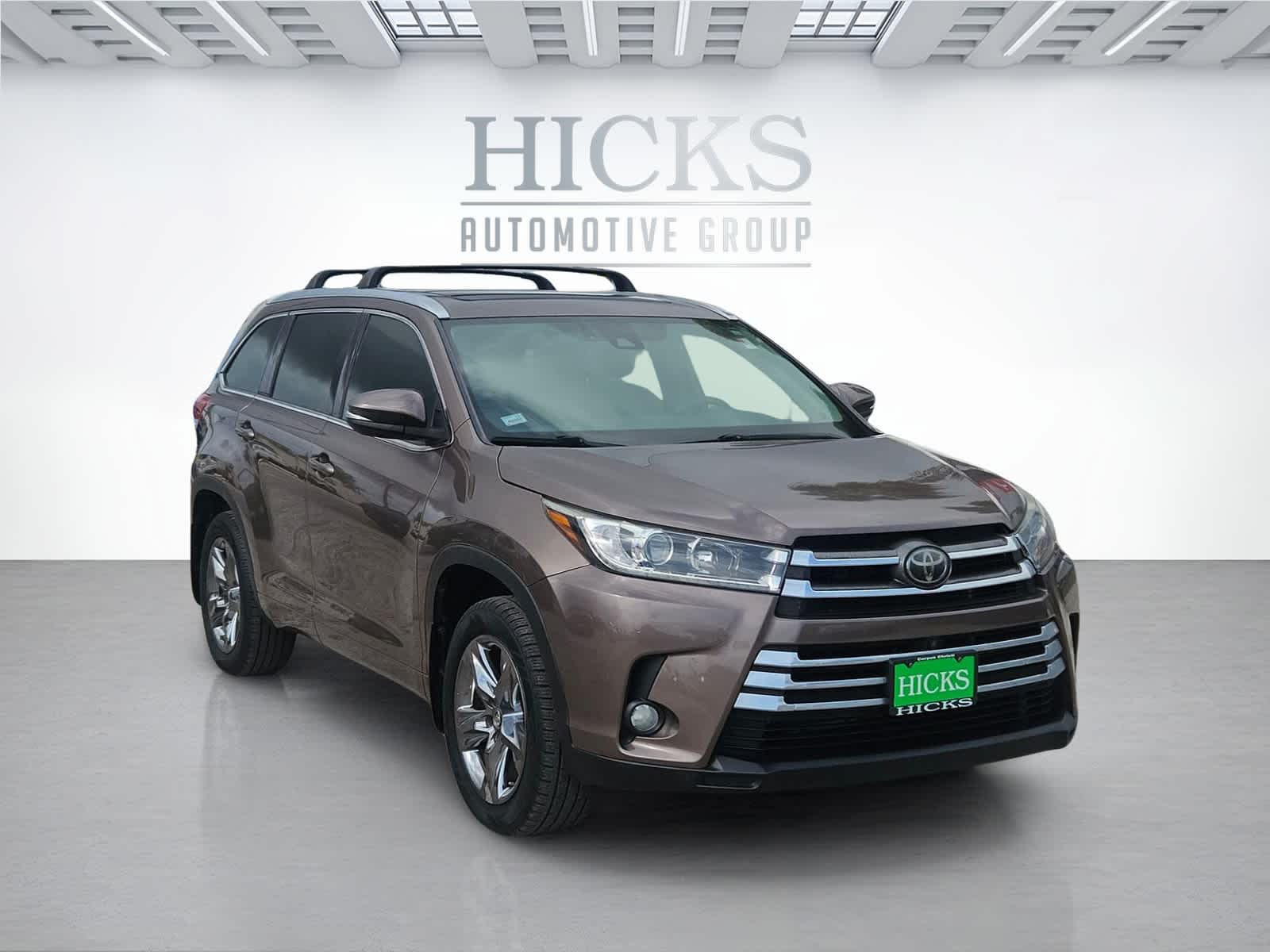 2018 Toyota Highlander Limited Platinum photo 3