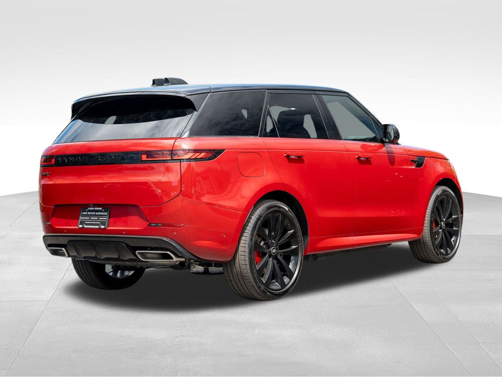 2025 Land Rover Range Rover Sport SE photo 3