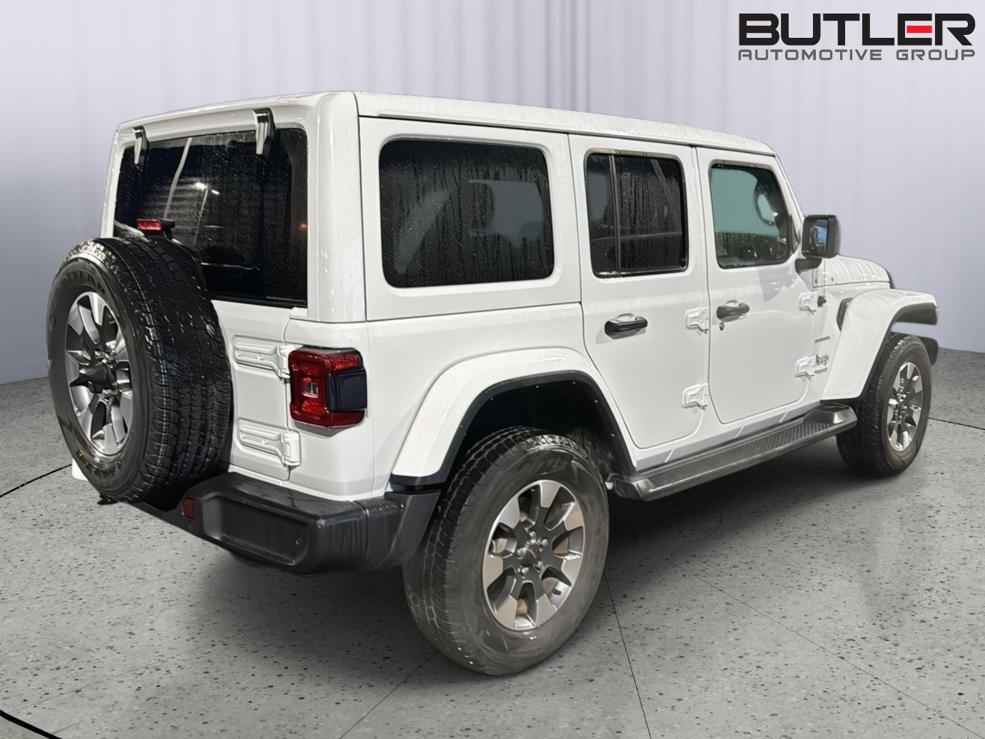 2022 Jeep Wrangler Unlimited Sahara photo 4