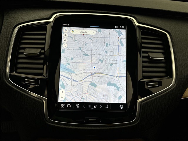 2025 Volvo XC90 T8 AWD Plus photo 9