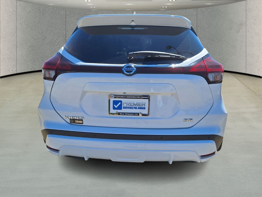 2021 Nissan Kicks SR photo 4