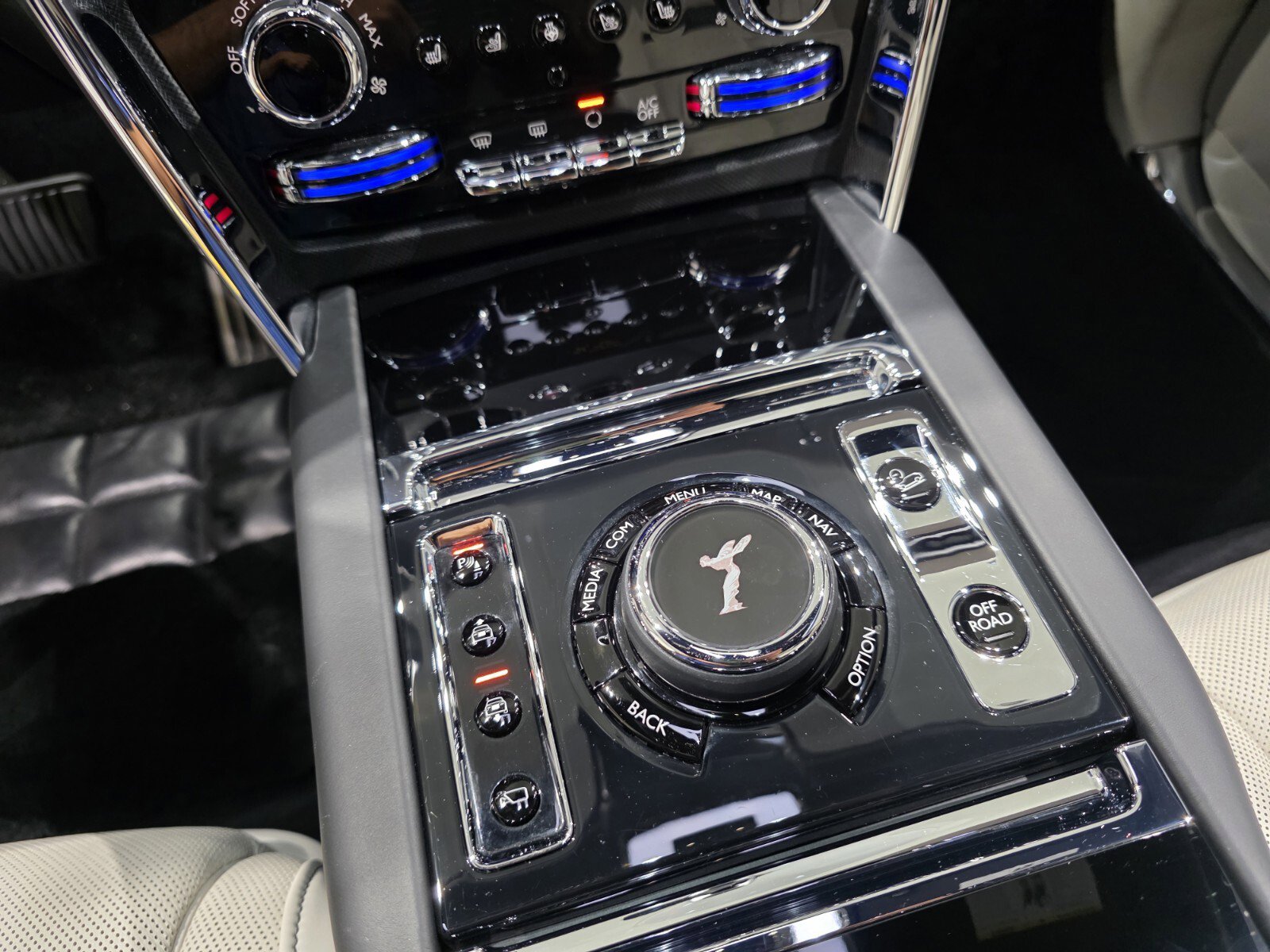2021 Rolls Royce Cullinan RR31 photo 18