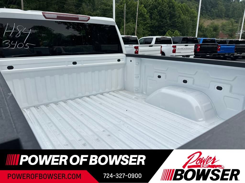 2026 Chevrolet Silverado 1500 LT photo 4