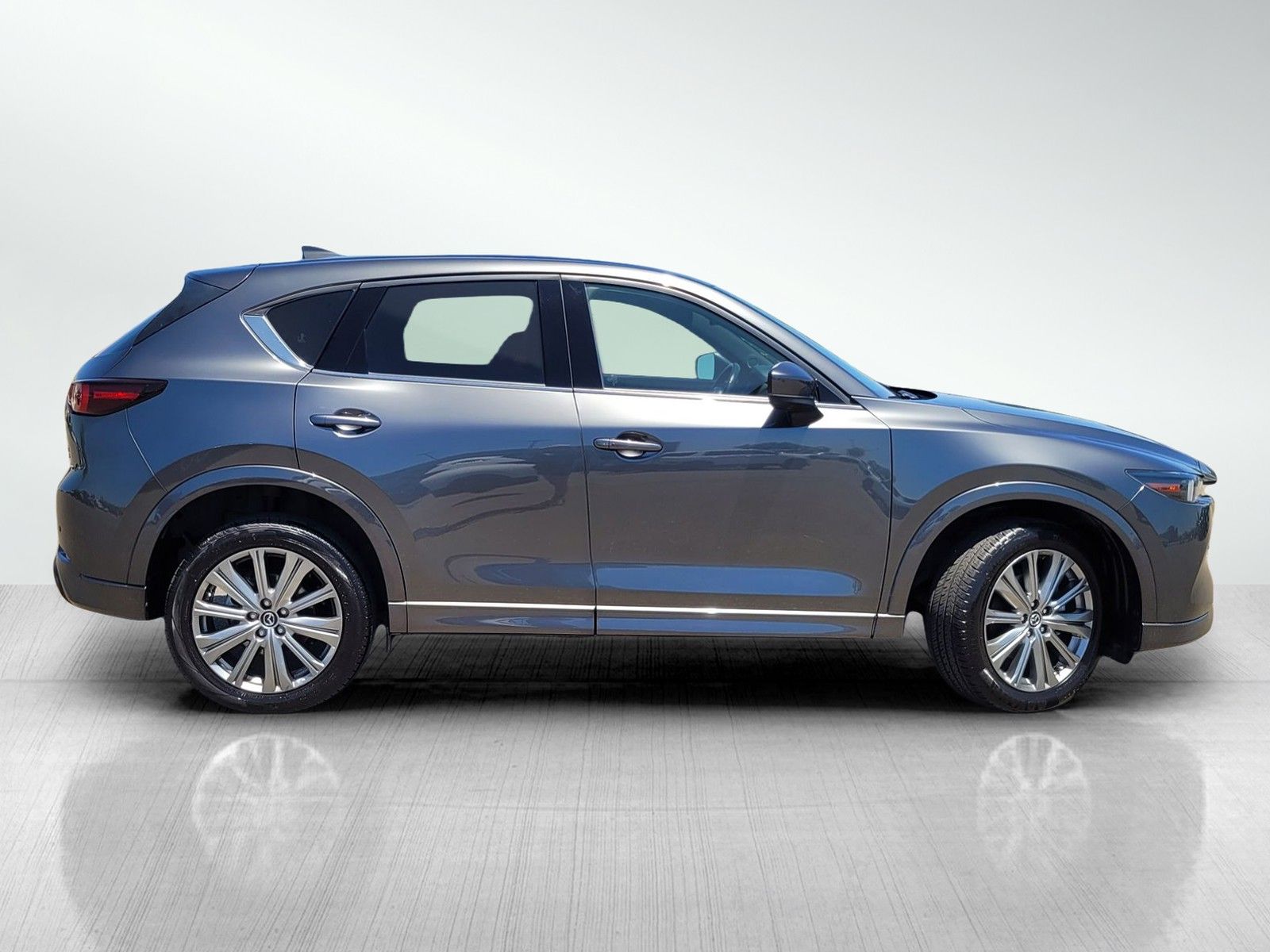 2023 Mazda CX-5 2.5 Turbo Signature photo 3