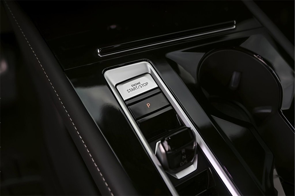2025 Volkswagen Atlas Cross Sport SEL Premium R-Line photo 12