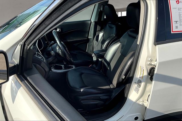 2019 Jeep Compass Latitude photo 24