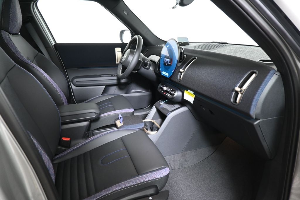 2025 Mini Countryman S ALL4 photo 16