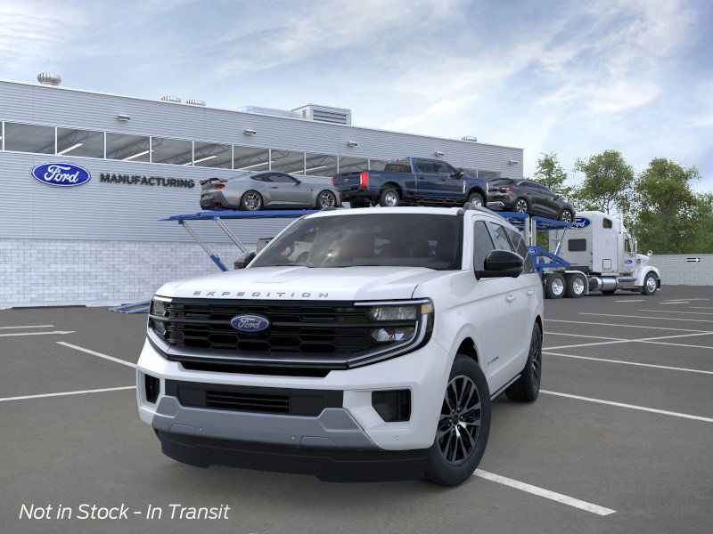 2025 Ford Expedition Platinum photo 2