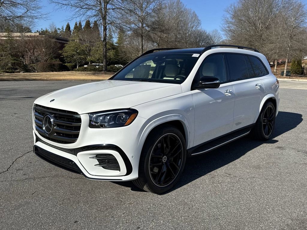 2025 Mercedes Benz GLS 450 4MATIC photo 4
