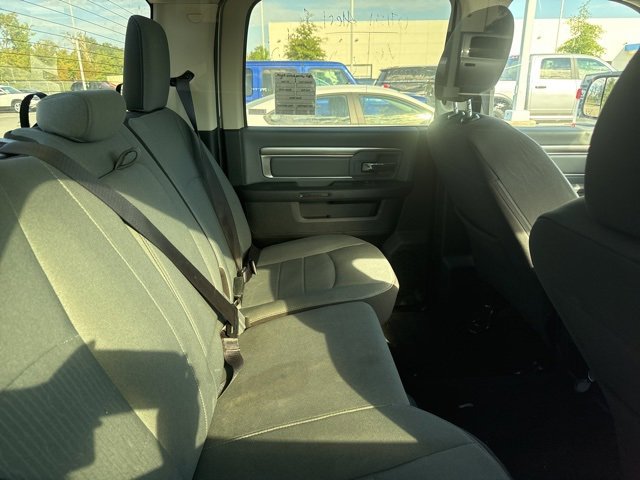 2023 Ram 1500 Classic SLT photo 4