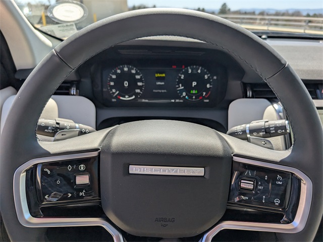 2025 Land Rover Discovery Sport S photo 8
