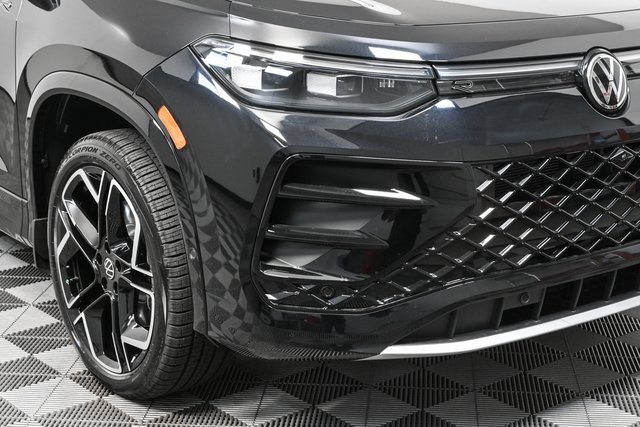 2025 Volkswagen Tiguan SEL R-Line Black photo 33